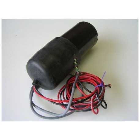 MOTORE CABLATO 12 VOLT 180 WATT 100 IMPULSI VERNICIATO CON CUFFIA PROTETTIVA CHIUSA PER SOFT-TOP